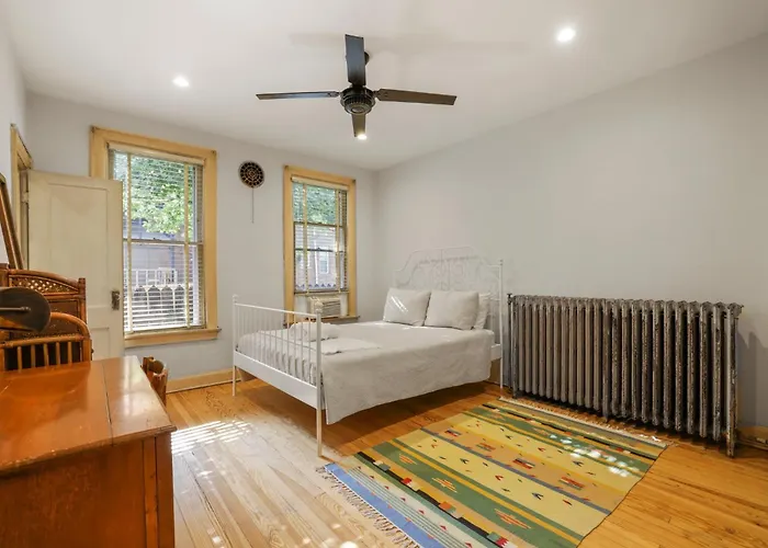 Spacious Historic 8-bedroom Manor In Short North - Perfect For Large Groups *