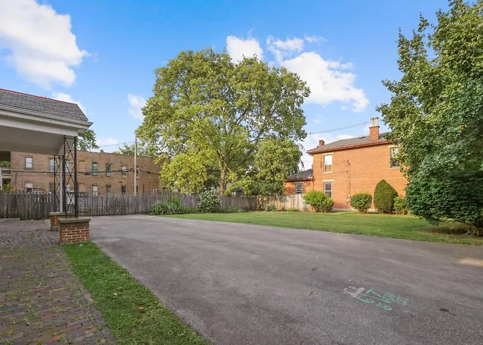 Spacious Historic 8-bedroom Manor In Short North - Perfect For Large Groups Columbus