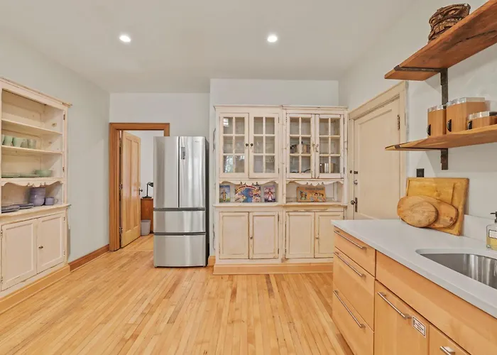 Spacious Historic 8-bedroom Manor In Short North - Perfect For Large Groups Columbus