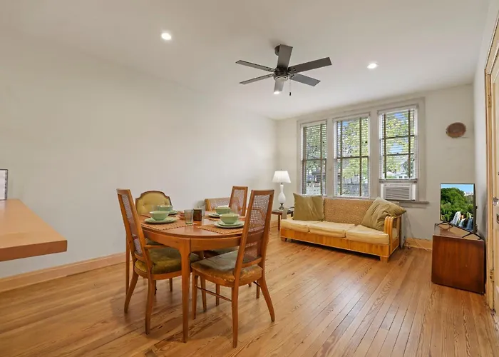 Сasa de vacaciones Spacious Historic 8-bedroom Manor In Short North - Perfect For Large Groups