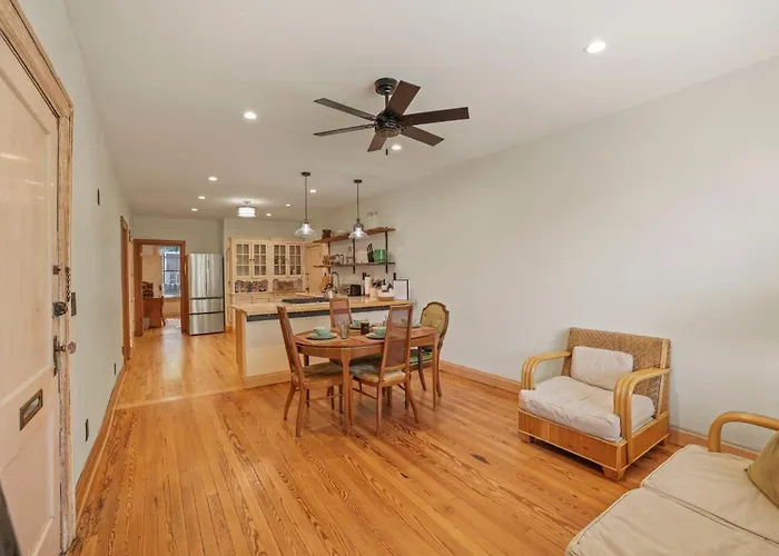 Spacious Historic 8-bedroom Manor In Short North - Perfect For Large Groups