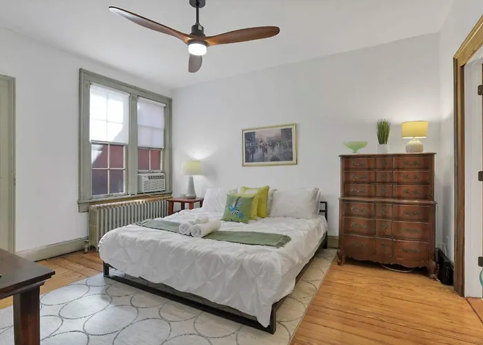 Сasa de vacaciones Spacious Historic 8-bedroom Manor In Short North - Perfect For Large Groups *