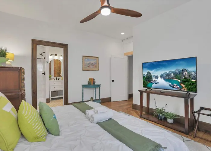Сasa de vacaciones Spacious Historic 8-bedroom Manor In Short North - Perfect For Large Groups Columbus