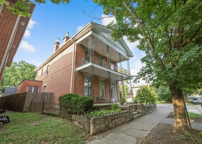 Spacious Historic 8-bedroom Manor In Short North - Perfect For Large Groups Сasa de vacaciones