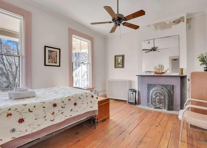 Spacious Historic 8-bedroom Manor In Short North - Perfect For Large Groups